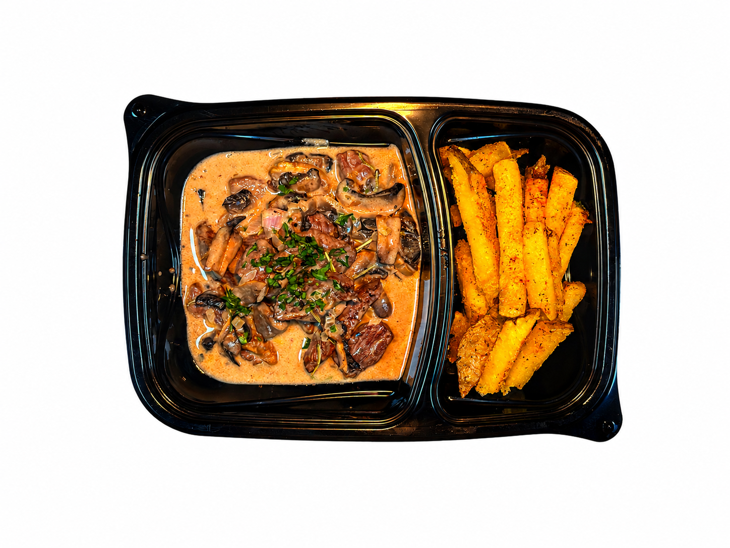 Lomo en Salsa de Champiñones + Papas Crocantes (Lean Beef in Creamy Mushroom Sauce + Crispy Potatoes)